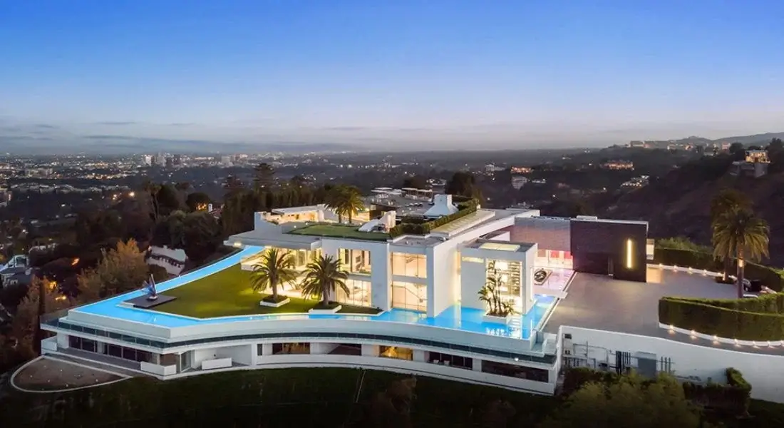 top 10 biggest houses in the world