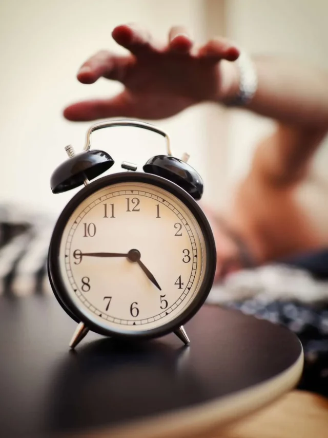 सुबह जल्दी उठने के 5 Benefits ! जो आपकी जिंदगी बदल सकती है